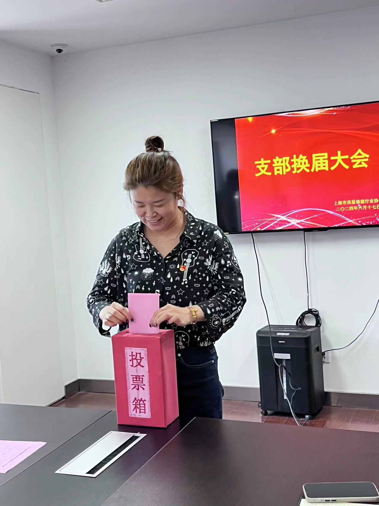 c24cbff1a9f8cc4a03c7e6e6faab844.jpg